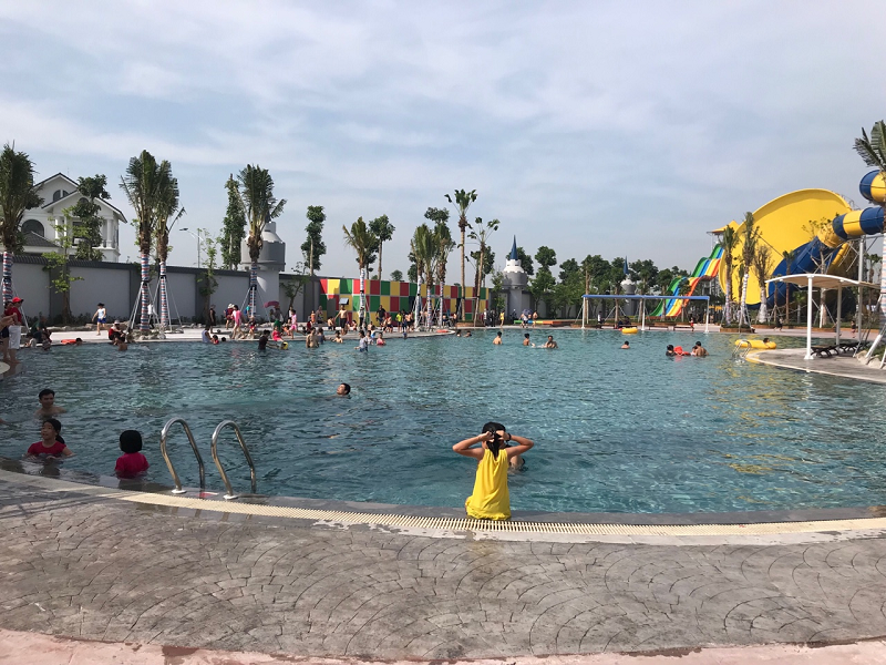 thiết bị bể bơi chính hãng